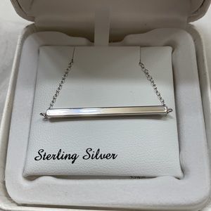 🌸 Sterling silver horizontal bar necklace